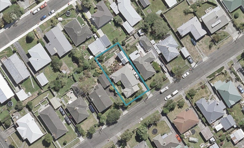 24 Courtenay Road, Heretaunga, Upper Hutt - Carousel 1