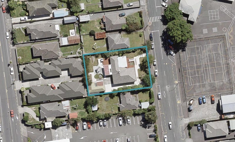 27 Royal Street, Upper Hutt Central, Upper Hutt - Carousel 1
