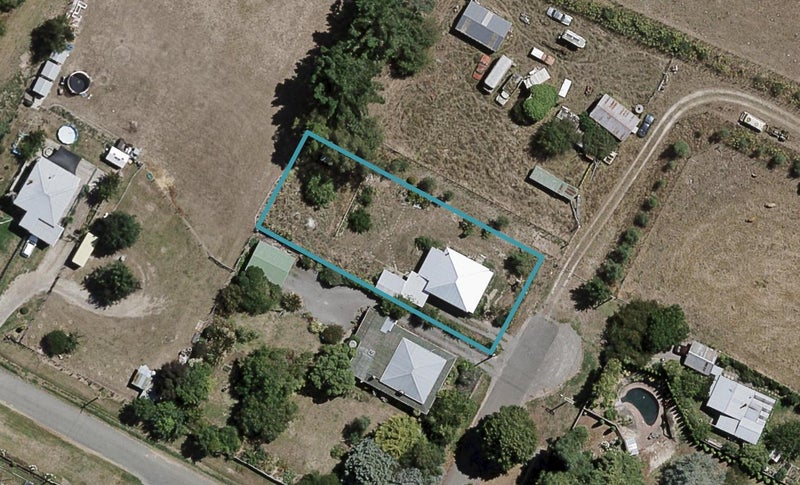 19 Miller Street, Otane - Carousel 1