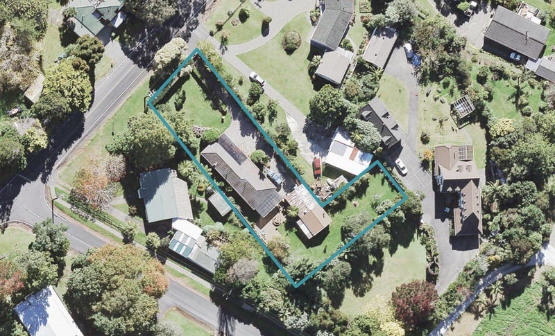 6 Opanuku Road, Henderson Valley, Auckland - Carousel 1