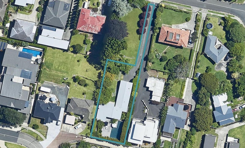 49 Seaview Road, Otumoetai, Tauranga - Carousel 1