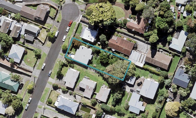 43 Koromiko Street, New Lynn, Auckland - Carousel 1