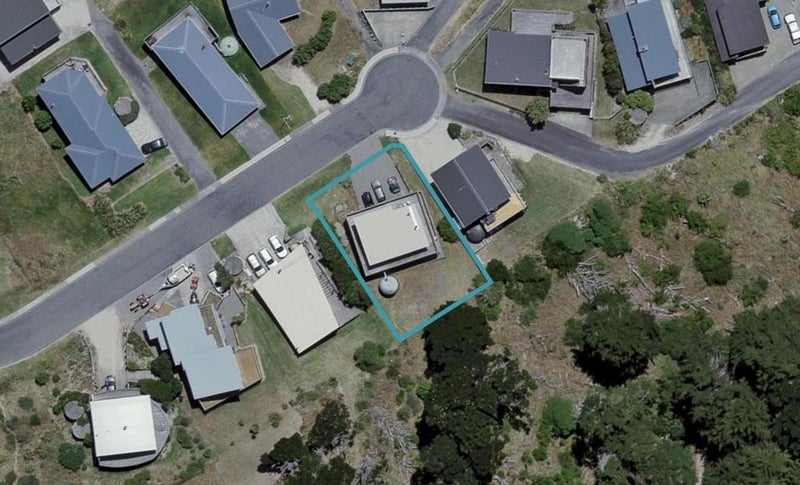 46 Balfour Crescent, Castlepoint - Carousel 1