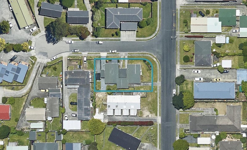 2 Trent Place, Fenton Park, Rotorua - Carousel 1