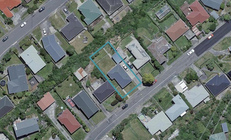 20 Link Road, Newlands, Wellington - Carousel 1