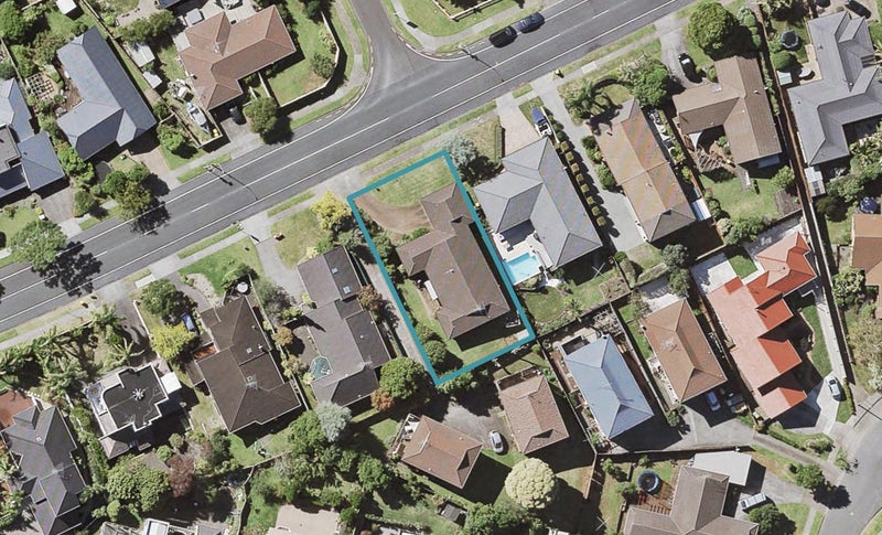 28 Loloma Drive, Half Moon Bay, Auckland - Carousel 1