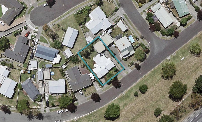 20 Perry Crescent, Greenmeadows, Napier - Carousel 1