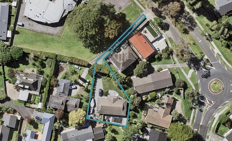 198 Fisher Parade, Farm Cove, Auckland - Carousel 1