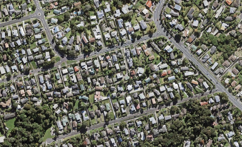 2/16 Roberts Road, Glenfield, Auckland - Carousel 1