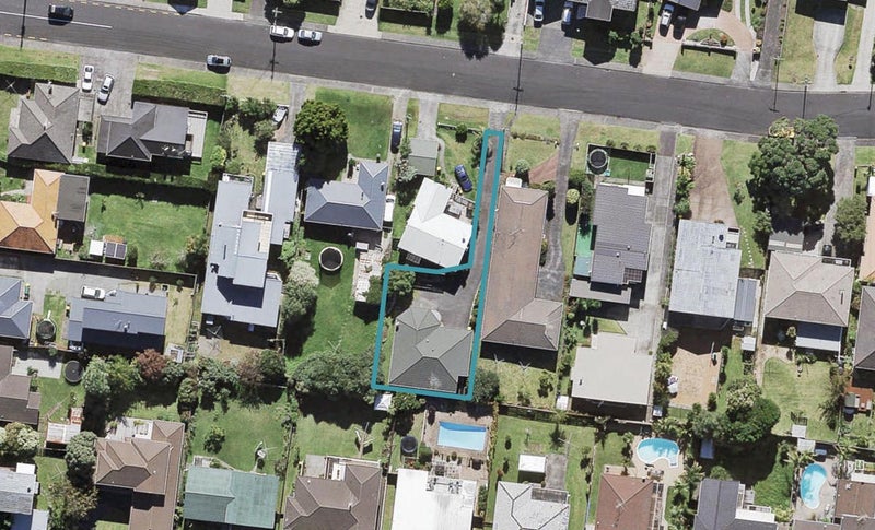 5A Kokiri Street, Te Atatu South, Auckland - Carousel 1