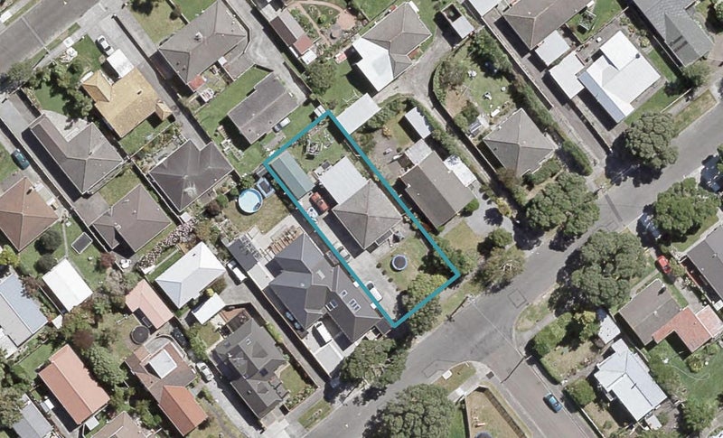 15 Bauchop Road, Waterloo, Lower Hutt - Carousel 1