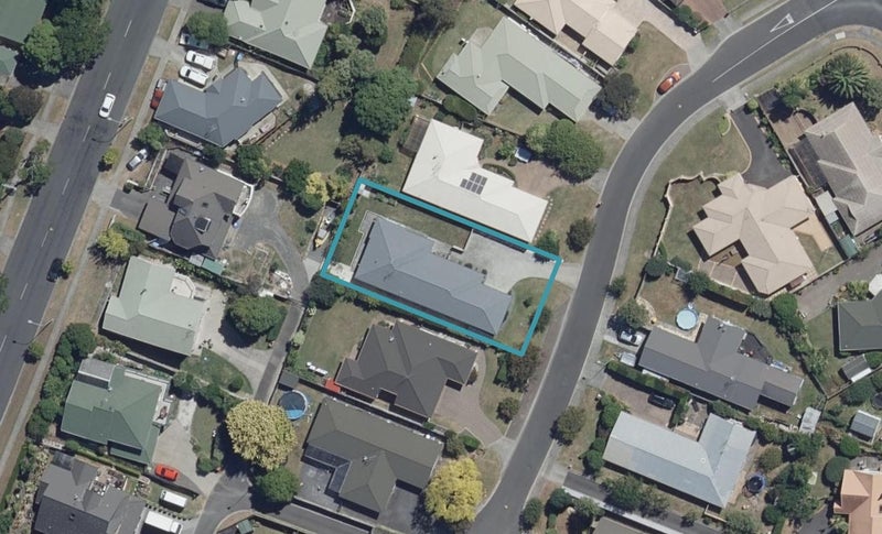 10 Moverley Place, Pukete, Hamilton - Carousel 1