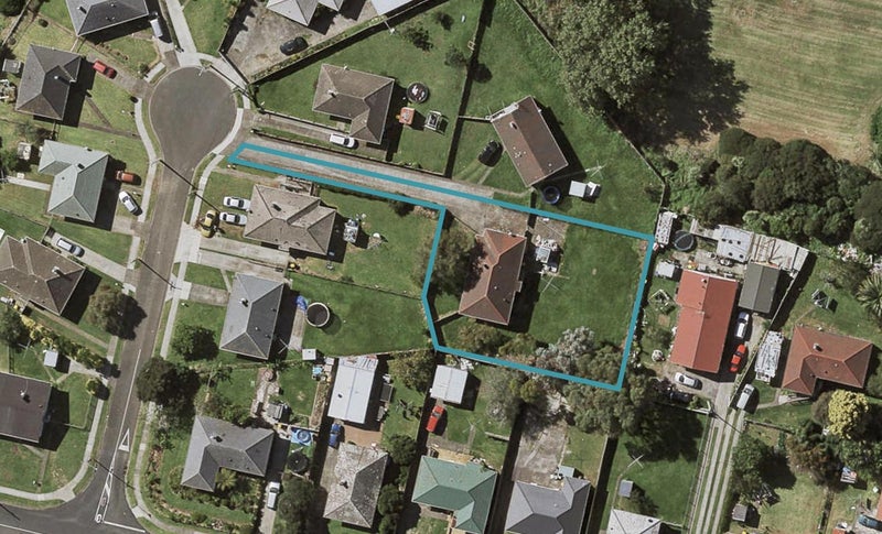 7 Oroua Place, Otara, Auckland - Carousel 1