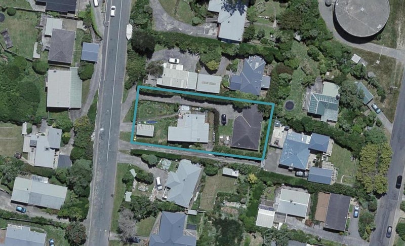 18A Chapman Street, Newlands, Wellington - Carousel 1