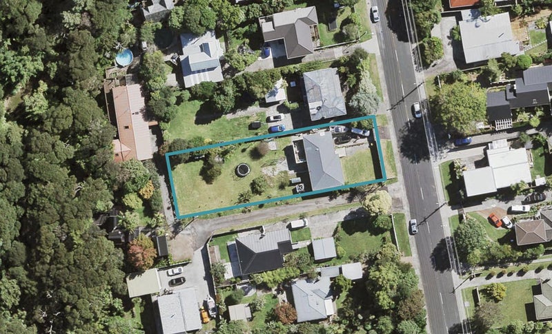 147 Atkinson Road, Titirangi, Auckland - Carousel 1