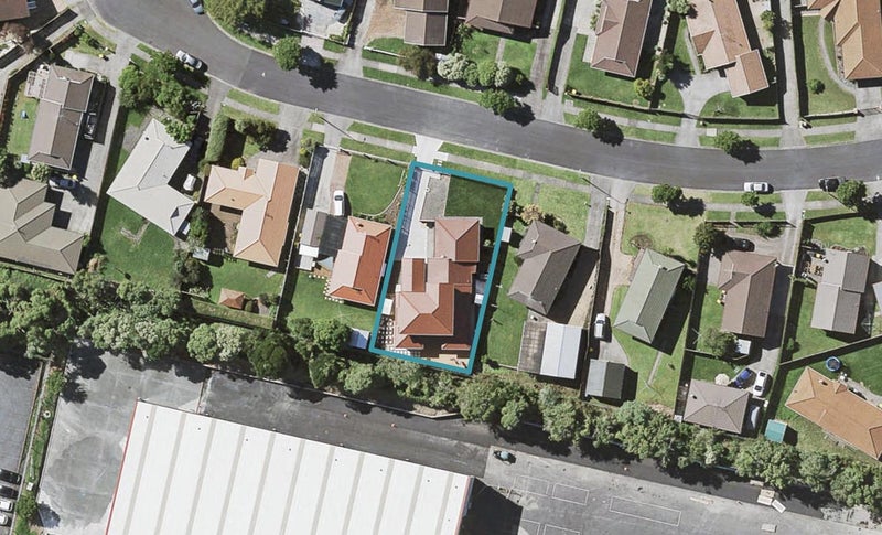 26 Heathridge Place, Burswood, Auckland - Carousel 1