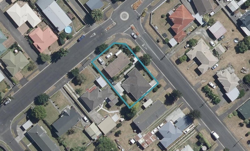 33 Storey Avenue, Forest Lake, Hamilton - Carousel 1