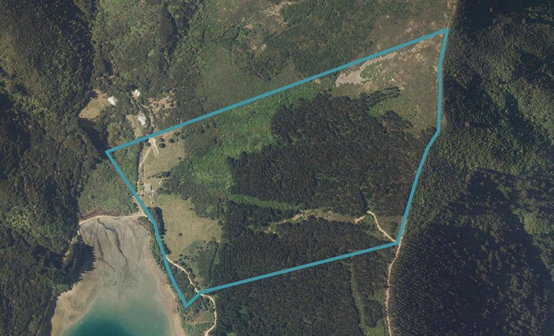 0 Oyster Bay, Squally Cove, French Pass - Carousel 1