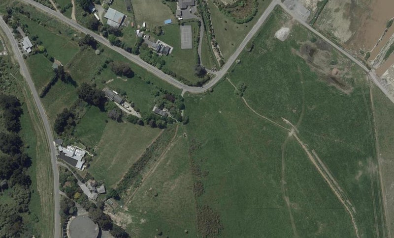 4 Arther Smith Drive, Cracroft, Christchurch - Carousel 1