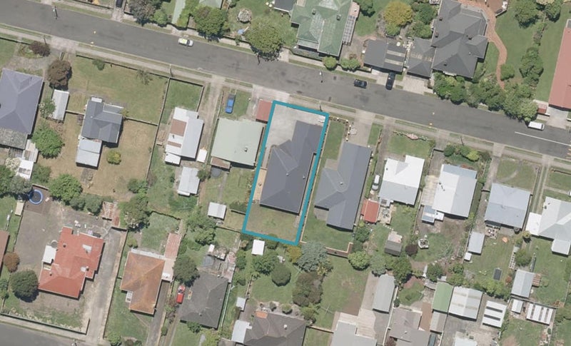 12 Stark Street, Durie Hill, Whanganui - Carousel 1