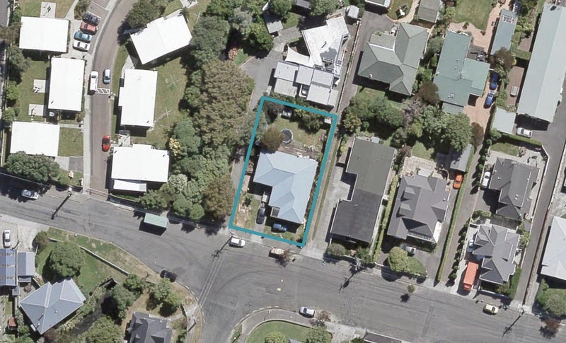 12 Whites Line West, Woburn, Lower Hutt - Carousel 1
