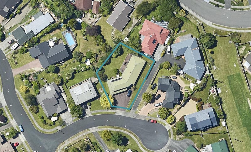 6 Gareth Place, Lynmore, Rotorua - Carousel 1