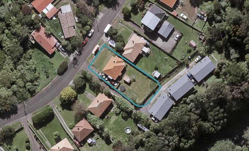 103 Glenpark Avenue, Frankleigh Park, New Plymouth - Carousel 1