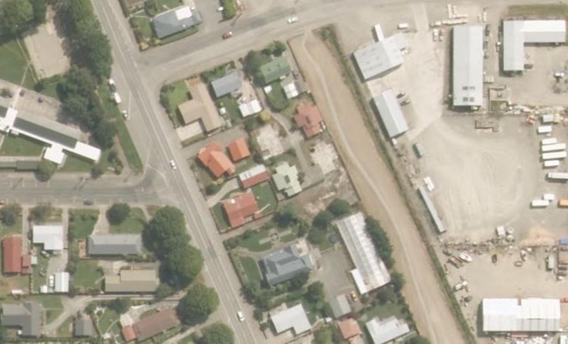 7B Moore Road, Winton, Winton - Carousel 1