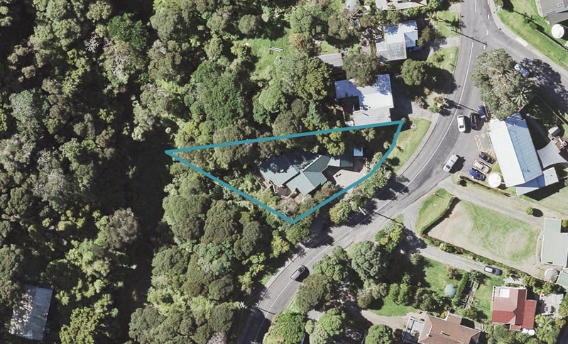 27 Rewa Road, Maraetai, Auckland - Carousel 1