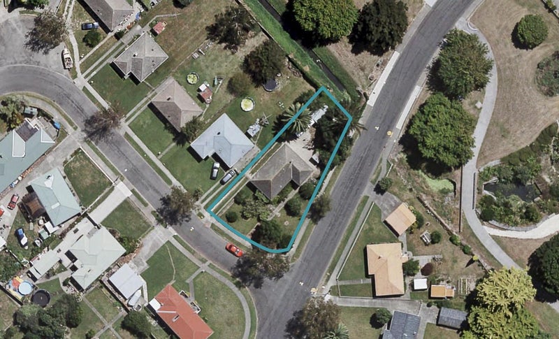 26 Bright Crescent, Maraenui, Napier - Carousel 1