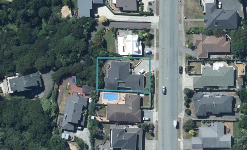 46 James Cook Drive, Whitby, Porirua - Carousel 1
