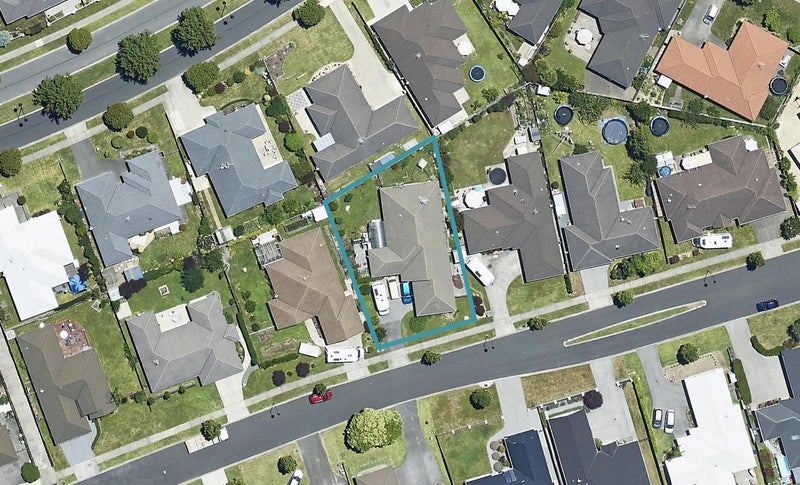 16 Teal Place, Pyes Pa, Tauranga - Carousel 1