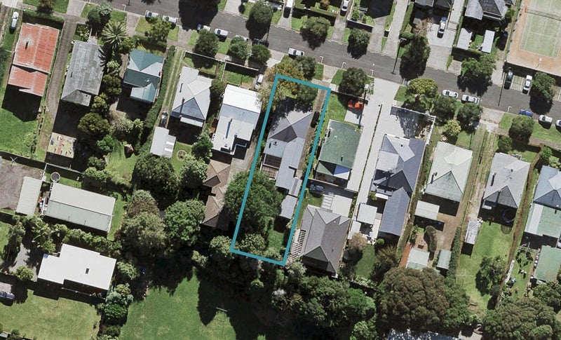 18 Grove Road, Sandringham, Auckland - Carousel 1