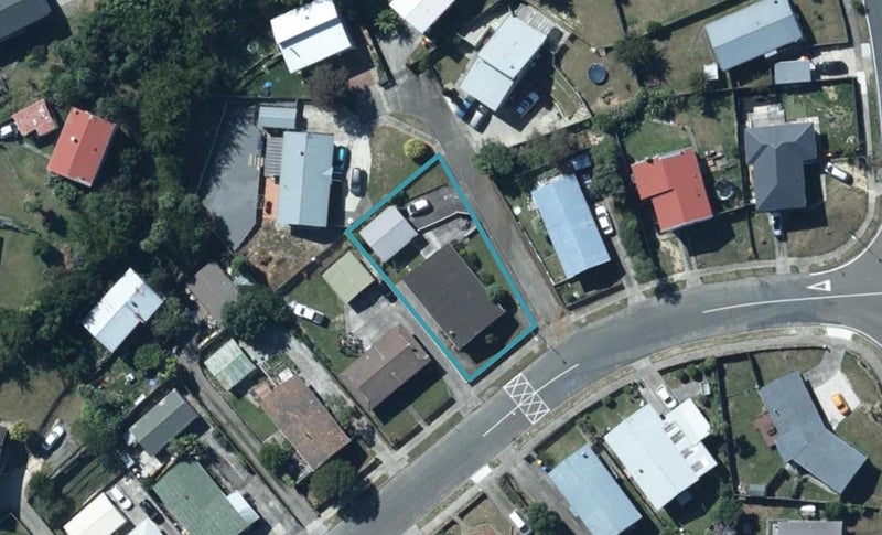55 Desert Gold Street, Ascot Park, Porirua - Carousel 1