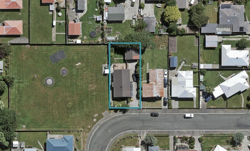 15 Kinmont Crescent, Newfield, Invercargill - Carousel 1