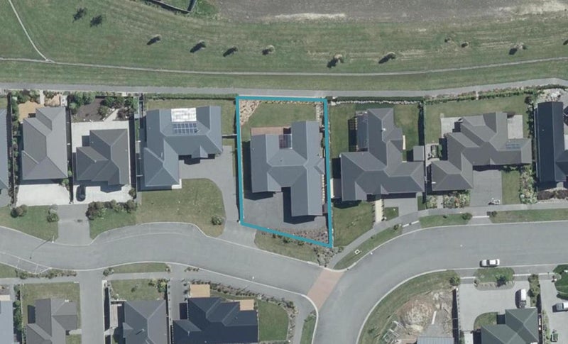 2 Retallick Way, Amberley, Amberley - Carousel 1