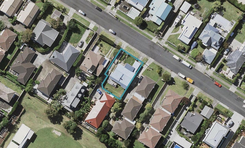 7 Waitemata Road, Hauraki, Auckland - Carousel 1