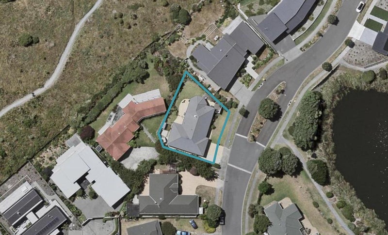 17 Takahe Drive, Paraparaumu Beach, Paraparaumu - Carousel 1