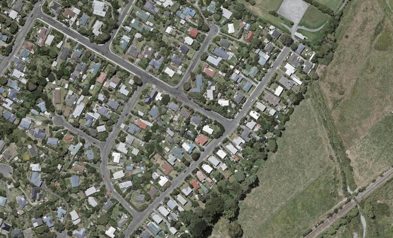 28 Te Miti Street, Paekakariki - Carousel 1
