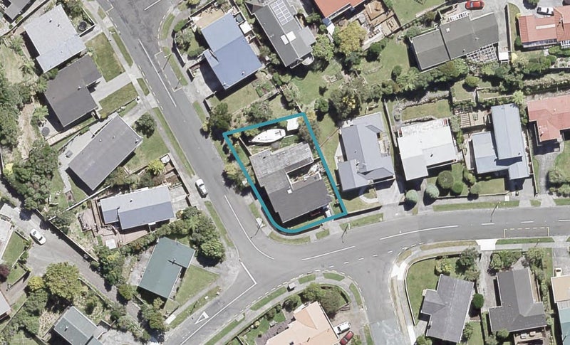 1/2 Protea Street, Maungaraki, Lower Hutt - Carousel 1