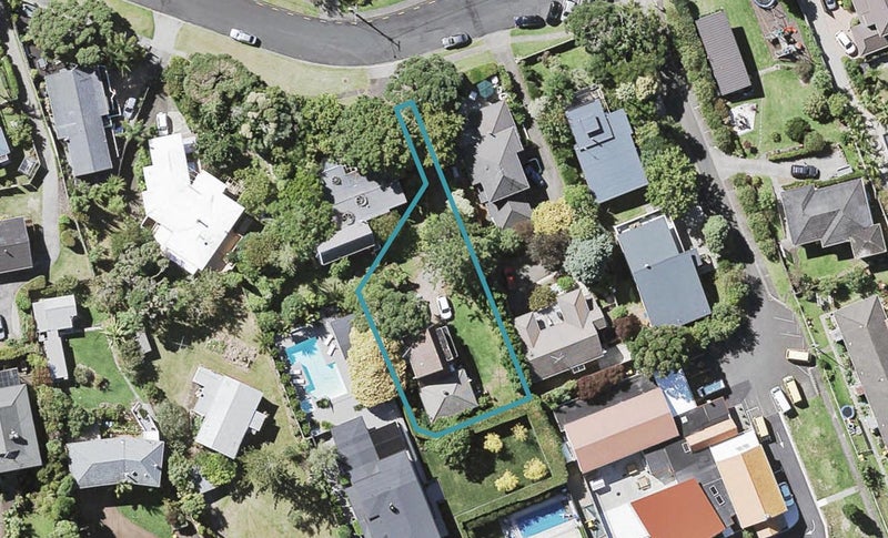 12A Penzance Road, Mairangi Bay, Auckland - Carousel 1