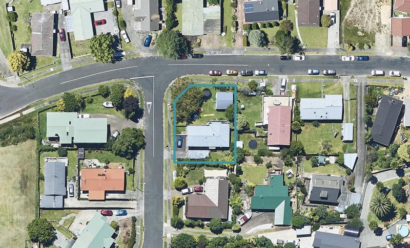 2 Neil Place, Gate Pa, Tauranga - Carousel 1