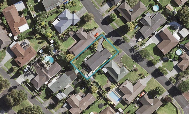 7 Peridot Place, Conifer Grove, Takanini - Carousel 1
