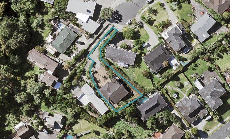 14 Nickleby Place, Mellons Bay, Auckland - Carousel 1