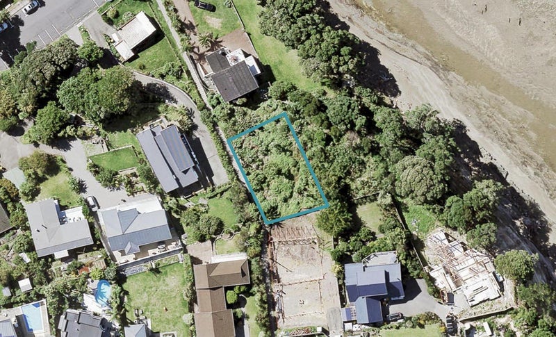 4B Browns Bay Road, Rothesay Bay, Auckland - Carousel 1