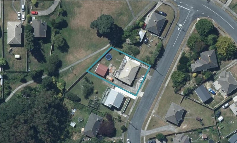 4 Stevens Crescent, Ranui, Porirua - Carousel 1