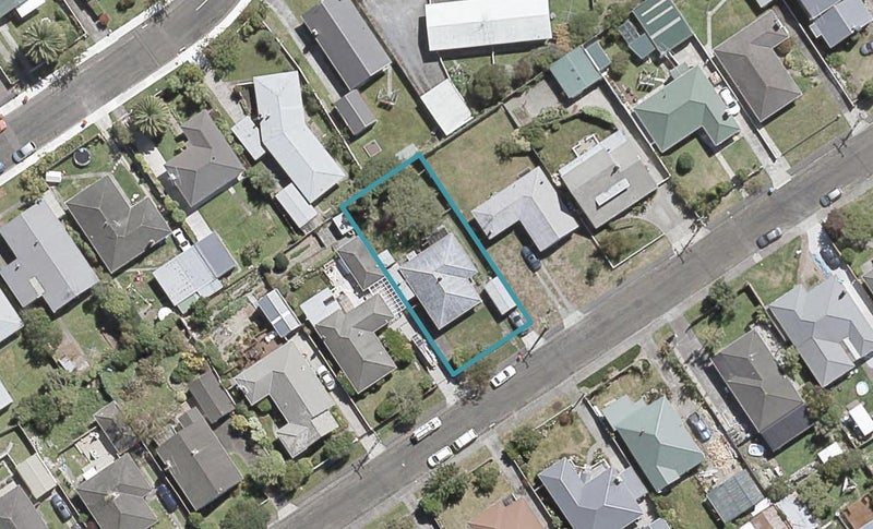 20 Courtenay Road, Heretaunga, Upper Hutt - Carousel 1
