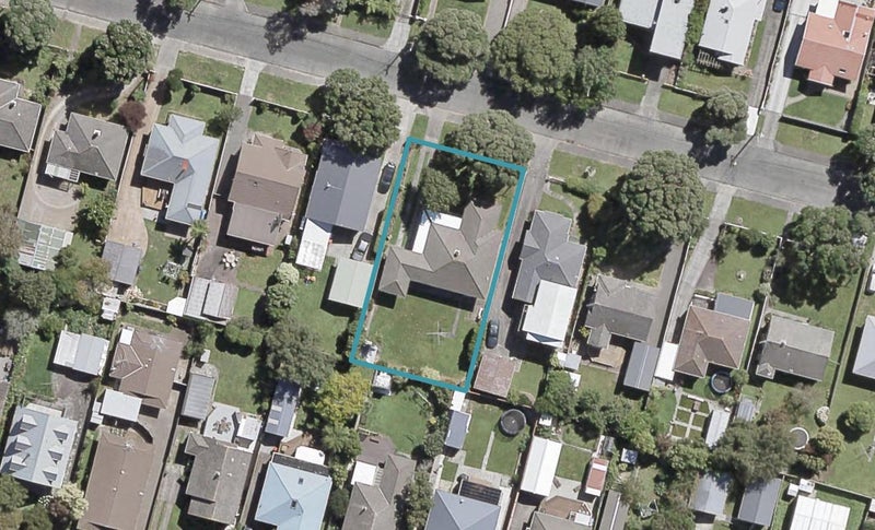 22 Thornycroft Avenue, Epuni, Lower Hutt - Carousel 1