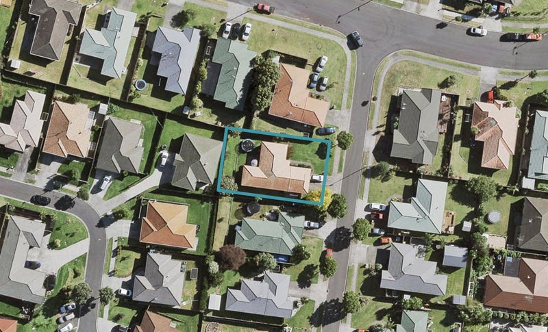3 Reremanu Place, Weymouth, Auckland - Carousel 1