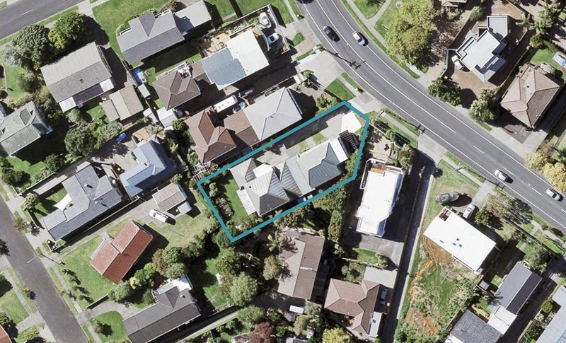 1/179 Bucklands Beach Road, Bucklands Beach, Auckland - Carousel 1